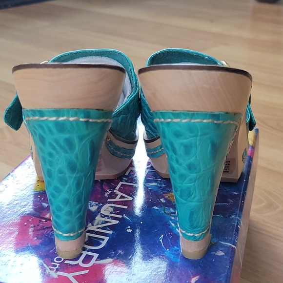 NIB Chinese Laundry Amore Platform Leather Sandal - Picture 12 of 16